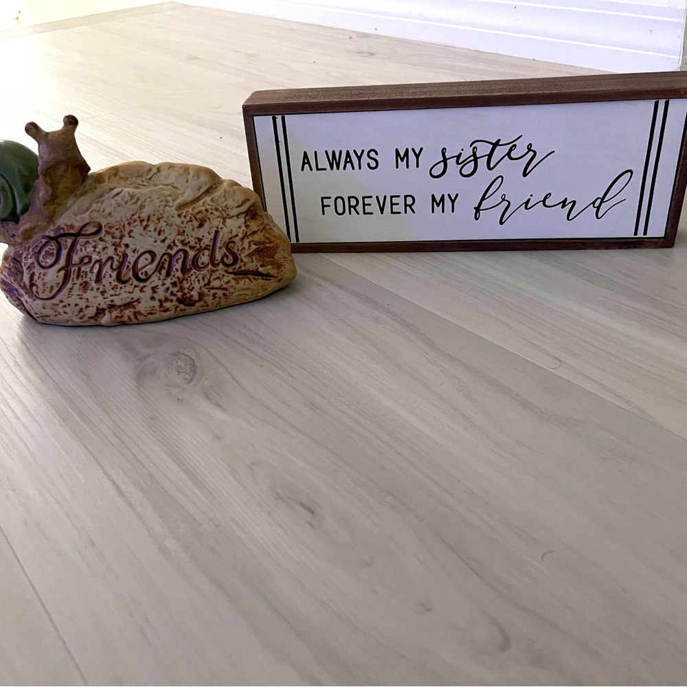 Home Decor/ Friends Decor